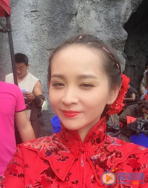 邓莎片场照 邓莎片场照
