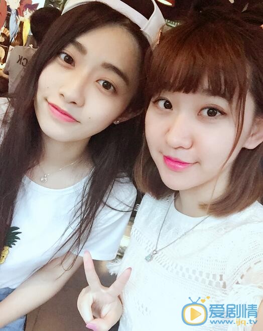 孙雪宁与人合照 孙雪宁高清写真_孙雪宁高清剧照