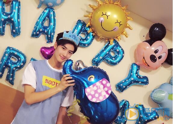 黄俊捷18岁生日照 黄俊捷高清写真_黄俊捷高清剧照