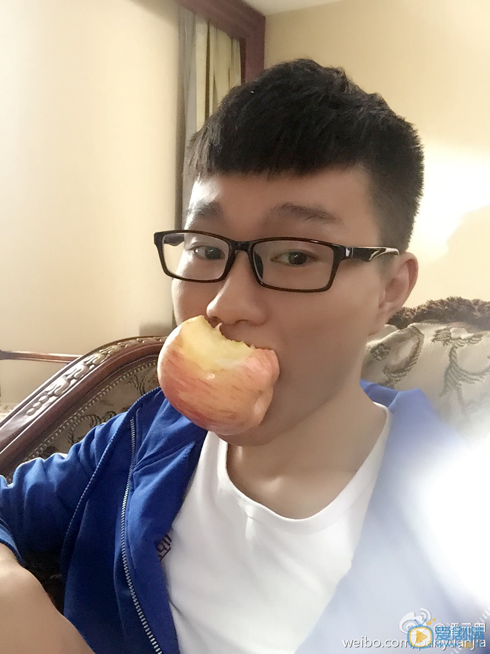 潘元甲生活照 潘元甲高清写真_潘元甲高清剧照