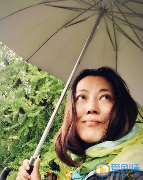 王茜华生活照