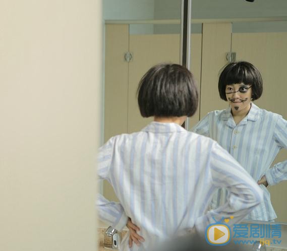 白百何《滚蛋吧！肿瘤君》剧照 白百何高清写真_白百何高清剧照