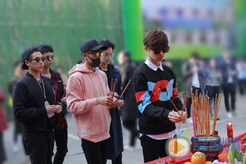 王朝阳《天团见习生》剧照 王朝阳高清写真_王朝阳高清剧照