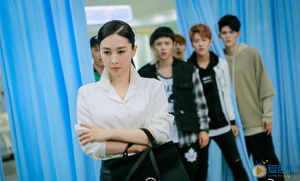 王朝阳《天团见习生》剧照 王朝阳高清写真_王朝阳高清剧照