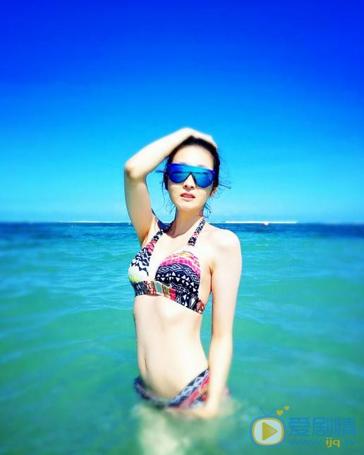 苑子艺海边照 苑子艺高清写真_苑子艺高清剧照