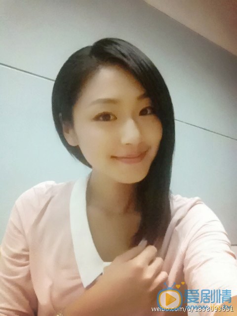 王思思长发淑女照 王思思高清写真_王思思高清剧照