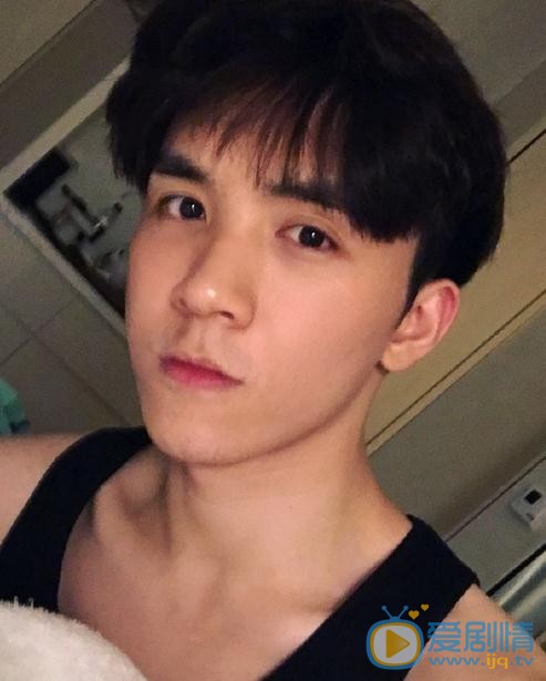 吴大伟生活照 吴大伟高清写真_吴大伟高清剧照