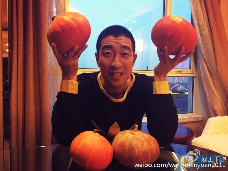 王千源生活照 王千源高清写真_王千源高清剧照