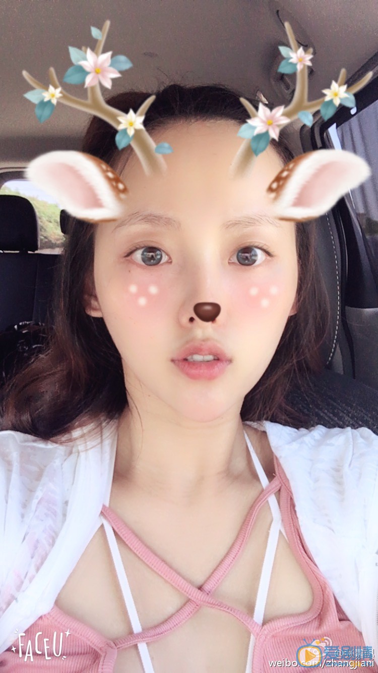 张嘉倪逗逼卖萌照 张嘉倪高清写真_张嘉倪高清剧照