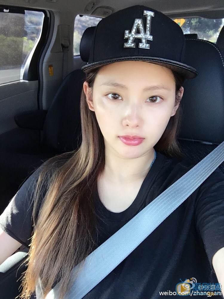 张嘉倪素颜生活照 张嘉倪高清写真_张嘉倪高清剧照