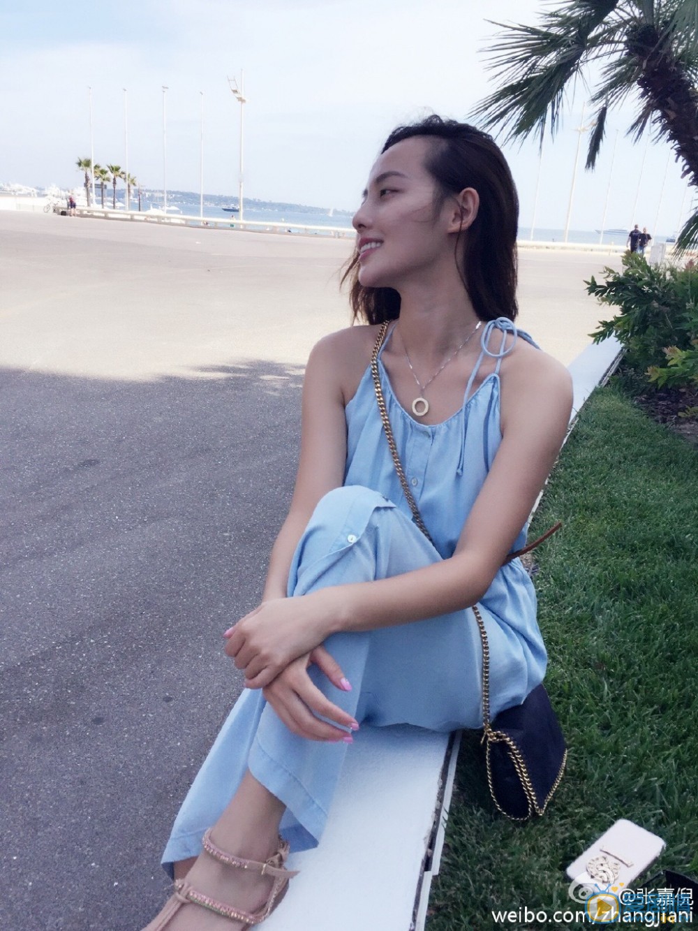 张嘉倪旅行照 张嘉倪高清写真_张嘉倪高清剧照