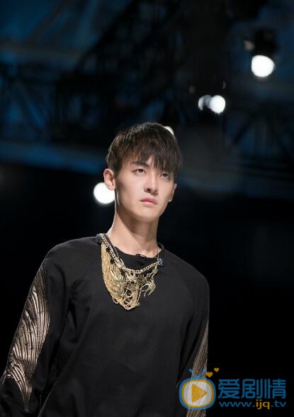 赵志伟《一年生》节目照 赵志伟高清写真_赵志伟高清剧照