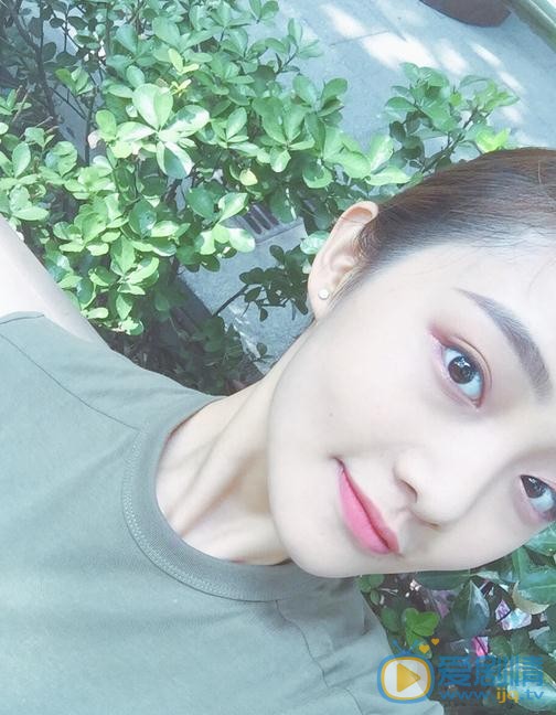 吴佳怡生活照 吴佳怡高清写真_吴佳怡高清剧照