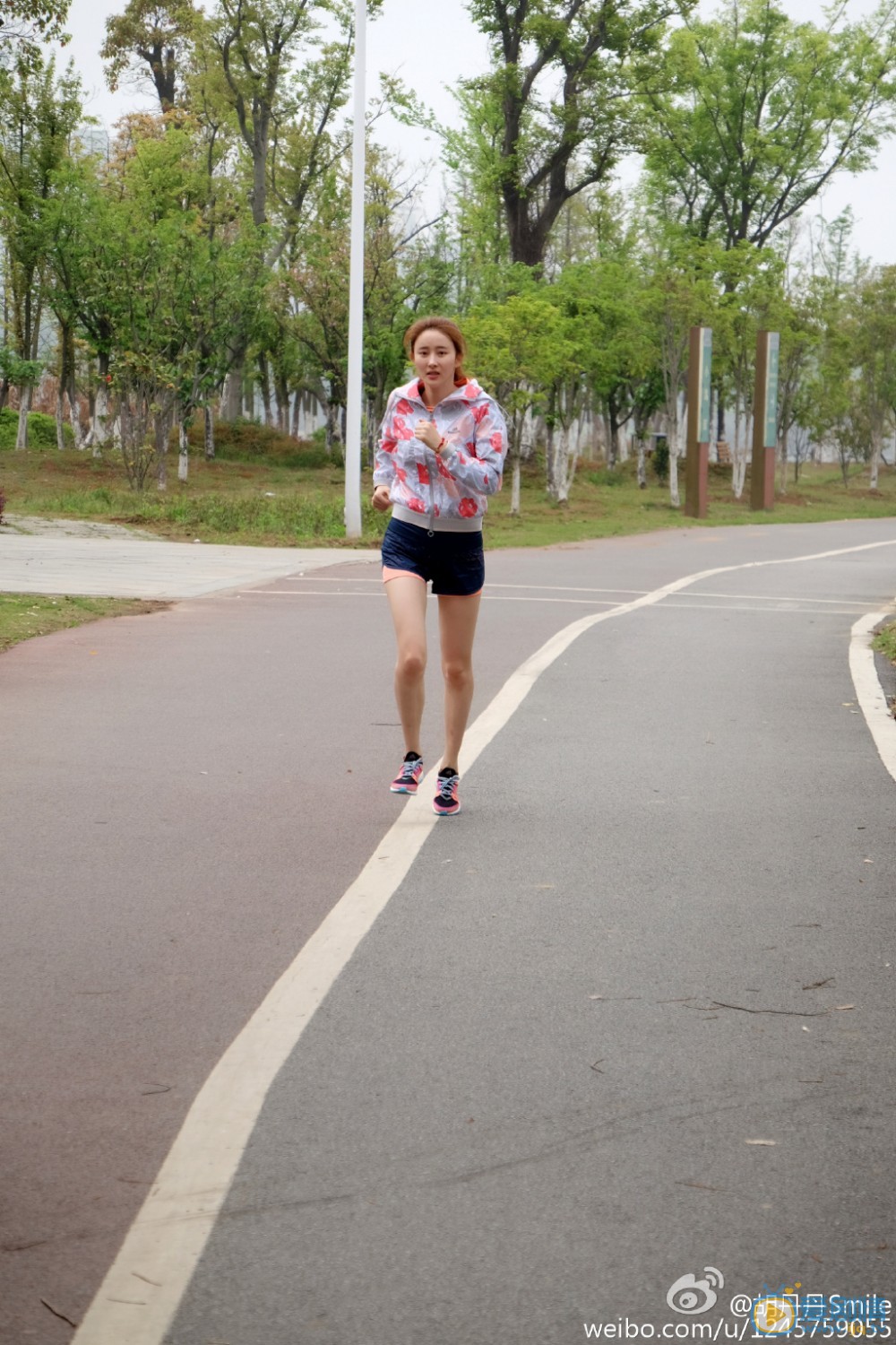 胡丹丹运动健身照 胡丹丹高清写真_胡丹丹高清剧照