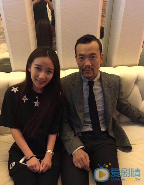 陈梦瑶与人合照 陈梦瑶高清写真_陈梦瑶高清剧照
