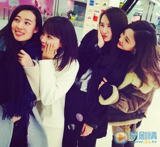 盖玥希与人合照 盖玥希高清写真_盖玥希高清剧照