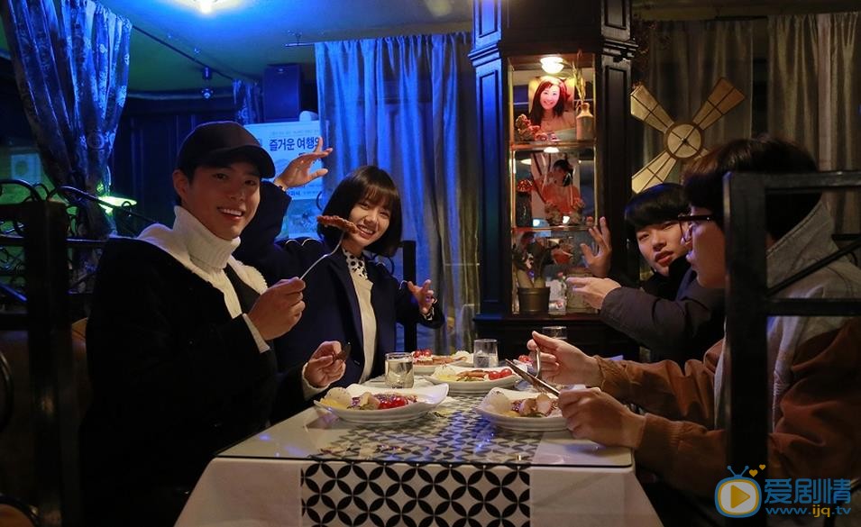 李惠利《请回答1988》剧照 李惠利高清写真_李惠利高清剧照