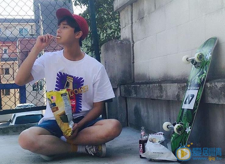 朴叙俊生活照 朴叙俊高清写真_朴叙俊高清剧照