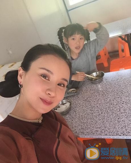 刘小婉片场照 刘小婉高清写真_刘小婉高清剧照