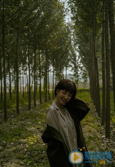 许芳铱森林写真 许芳铱高清写真_许芳铱高清剧照