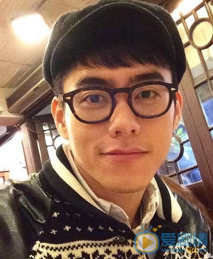 李程彬生活照 李程彬高清写真_李程彬高清剧照