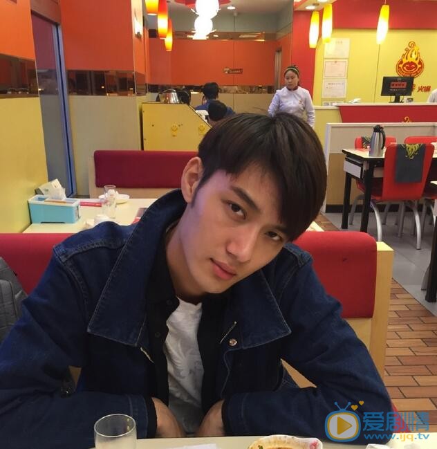 陈子由生活照 陈子由高清写真_陈子由高清剧照