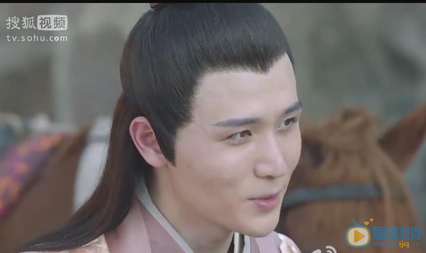李星佑《屏里狐》剧照 李星佑高清写真_李星佑高清剧照