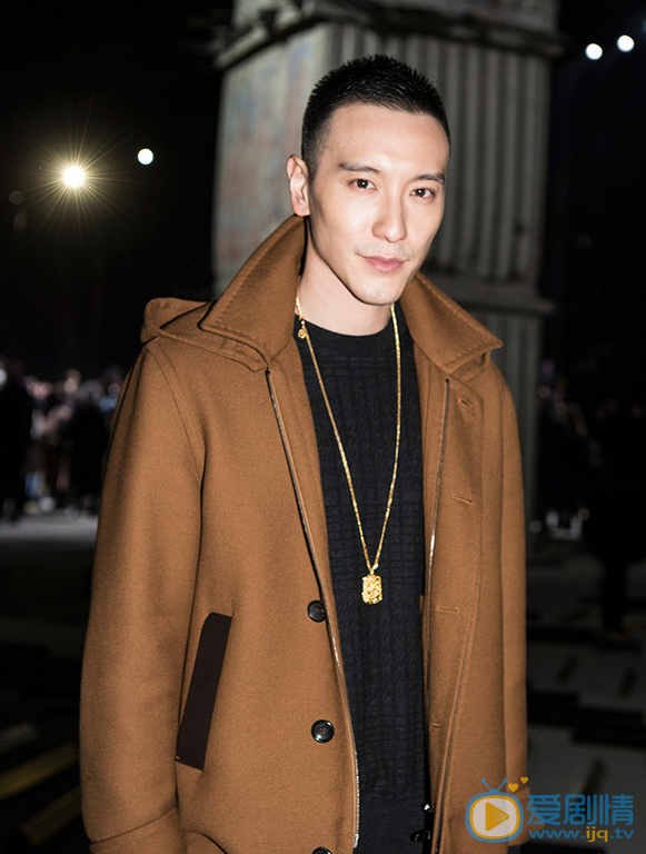 王阳明米兰时装周 王阳明高清写真_王阳明高清剧照