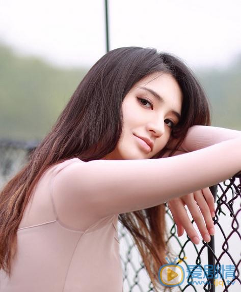 王维琳街拍 王维琳高清写真_王维琳高清剧照