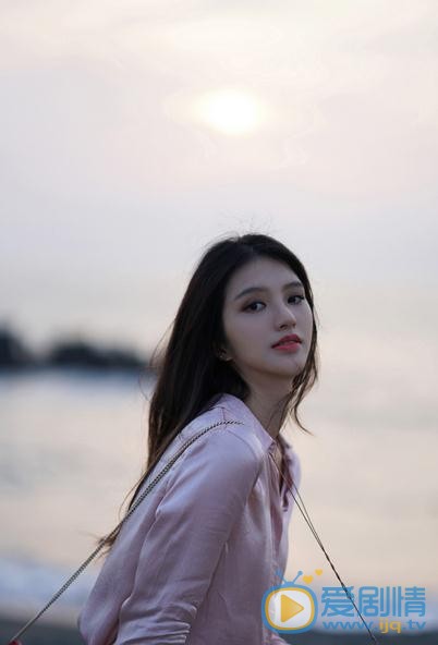 王维琳街拍 王维琳高清写真_王维琳高清剧照