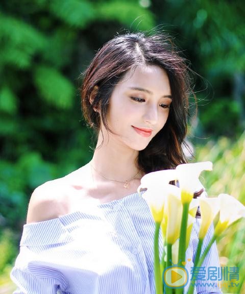 王维琳清新街拍 王维琳高清写真_王维琳高清剧照