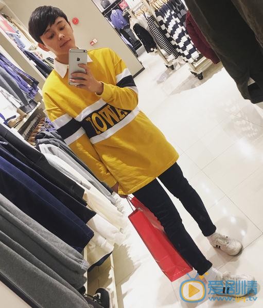 吕炸炸生活照 吕炸炸高清写真_吕炸炸高清剧照