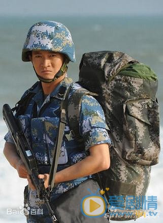 杨志刚《火蓝刀锋》剧照 杨志刚《火蓝刀锋》剧照