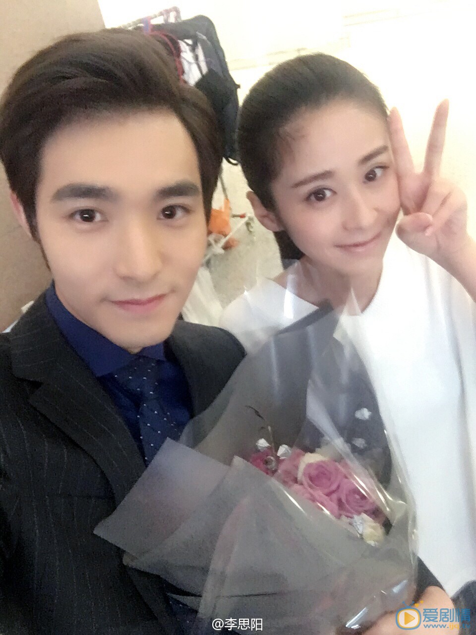 周末父母张伟扮演者李思阳写真生活照