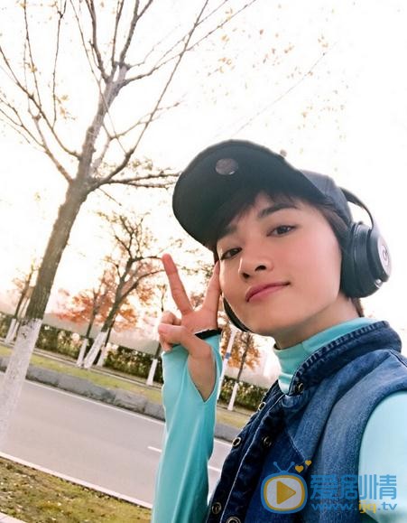 冯文娟生活照 冯文娟高清写真_冯文娟高清剧照