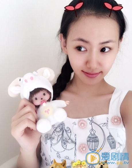 李嘉雯生活照