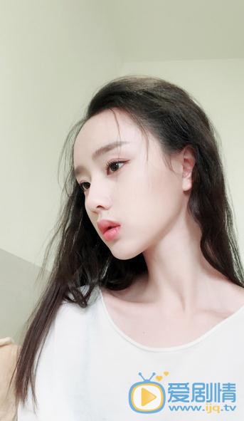 邓欣生活照 邓欣高清写真_邓欣高清剧照