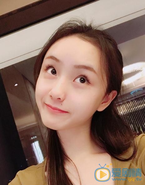邓欣生活照 邓欣高清写真_邓欣高清剧照