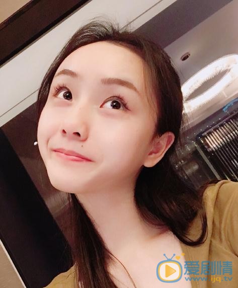 邓欣生活照 邓欣高清写真_邓欣高清剧照