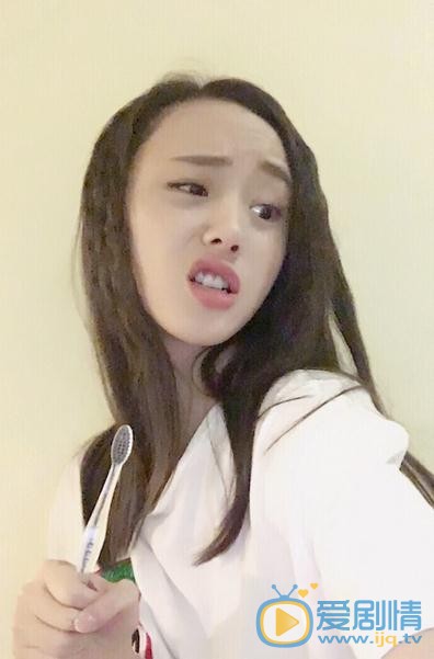 邓欣生活照 邓欣高清写真_邓欣高清剧照