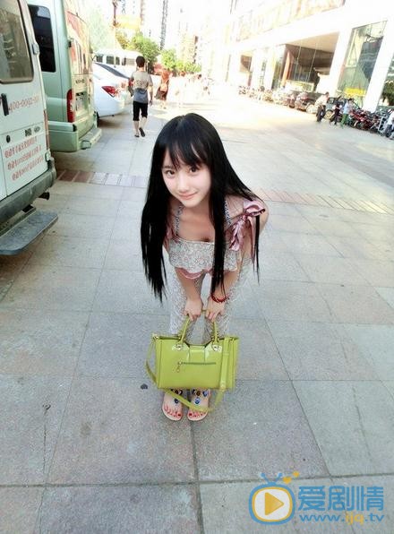 邓欣生活照 邓欣高清写真_邓欣高清剧照