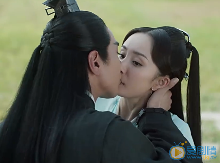 三生三世十里桃花夜华白浅吻戏床戏大盘点 夜华白浅吻戏床戏剧照欣赏