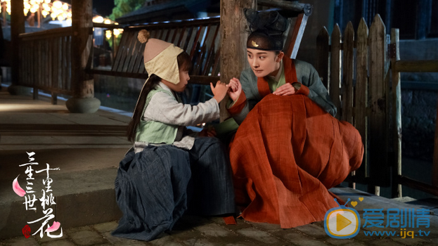  三生三世十里桃花夜华白浅人物服装造型大盘点