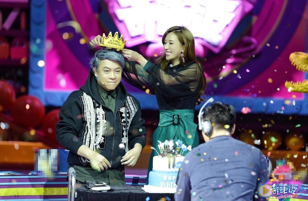 奇葩说女神林志玲来了,何炅接棒马东担任议长!高晓松缺席新导师补位!