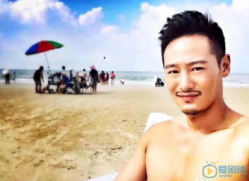 亓航肌肉写真大片 亓航高清写真_亓航高清剧照