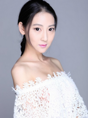 吕莹娜