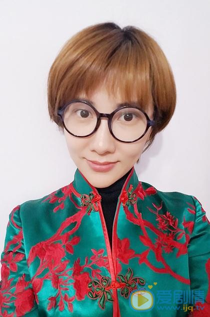 边潇潇生活照 边潇潇高清写真_边潇潇高清剧照