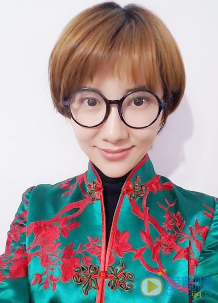 边潇潇生活照 边潇潇高清写真_边潇潇高清剧照