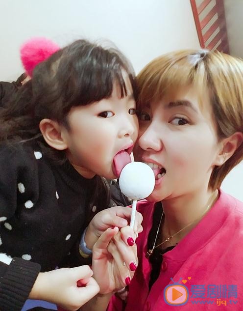 边潇潇家人照 边潇潇高清写真_边潇潇高清剧照