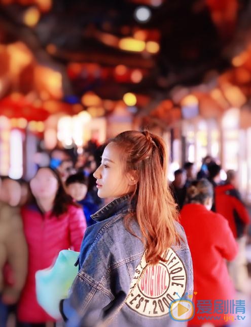 高洋夜色街拍 高洋高清写真_高洋高清剧照